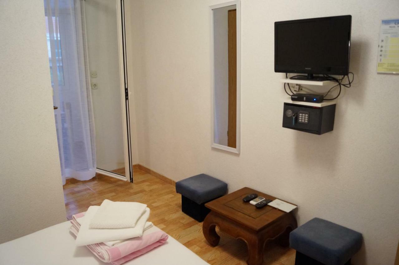 Apartments Mario With Private Parking Makarska Dış mekan fotoğraf
