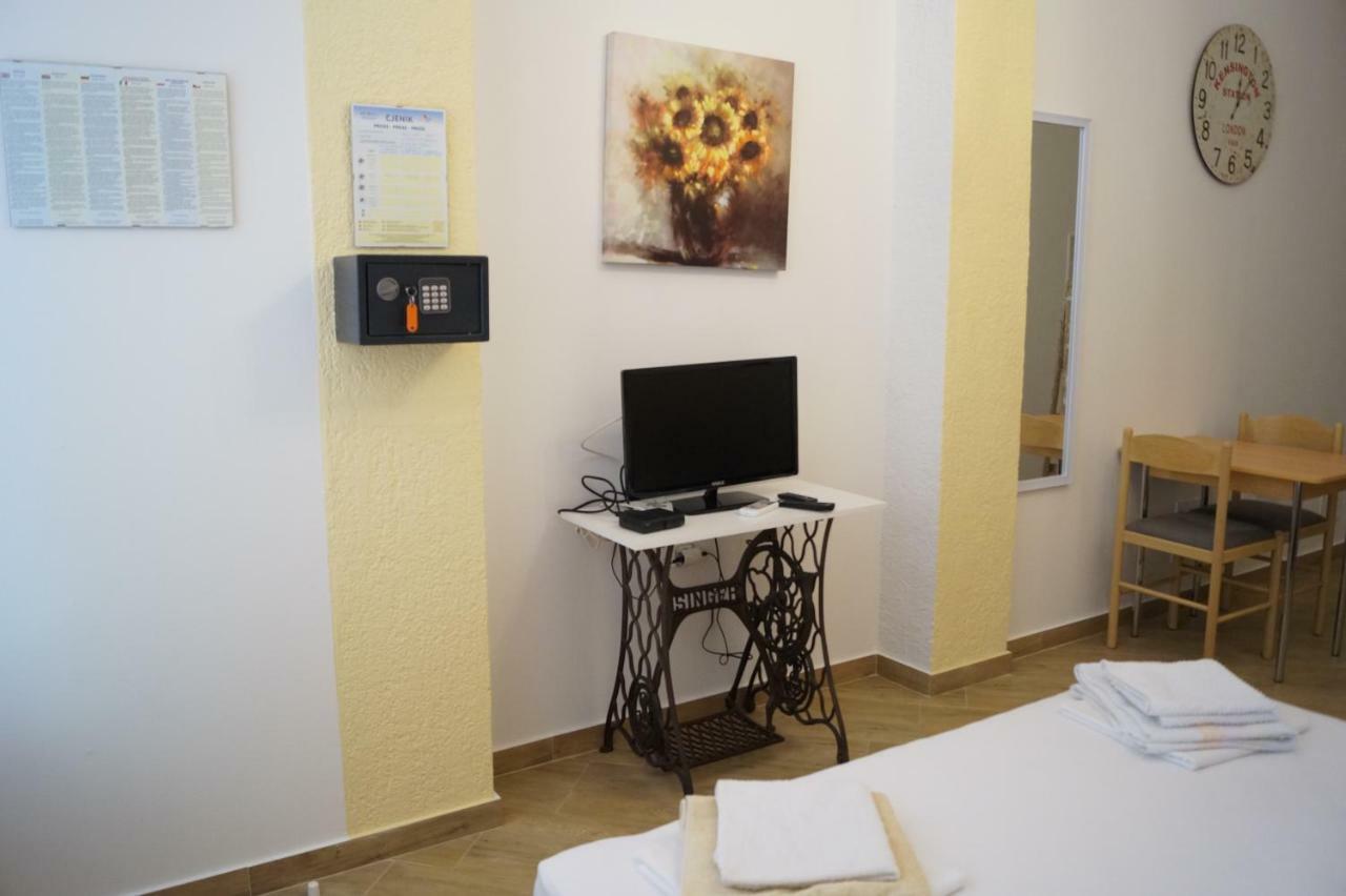 Apartments Mario With Private Parking Makarska Dış mekan fotoğraf